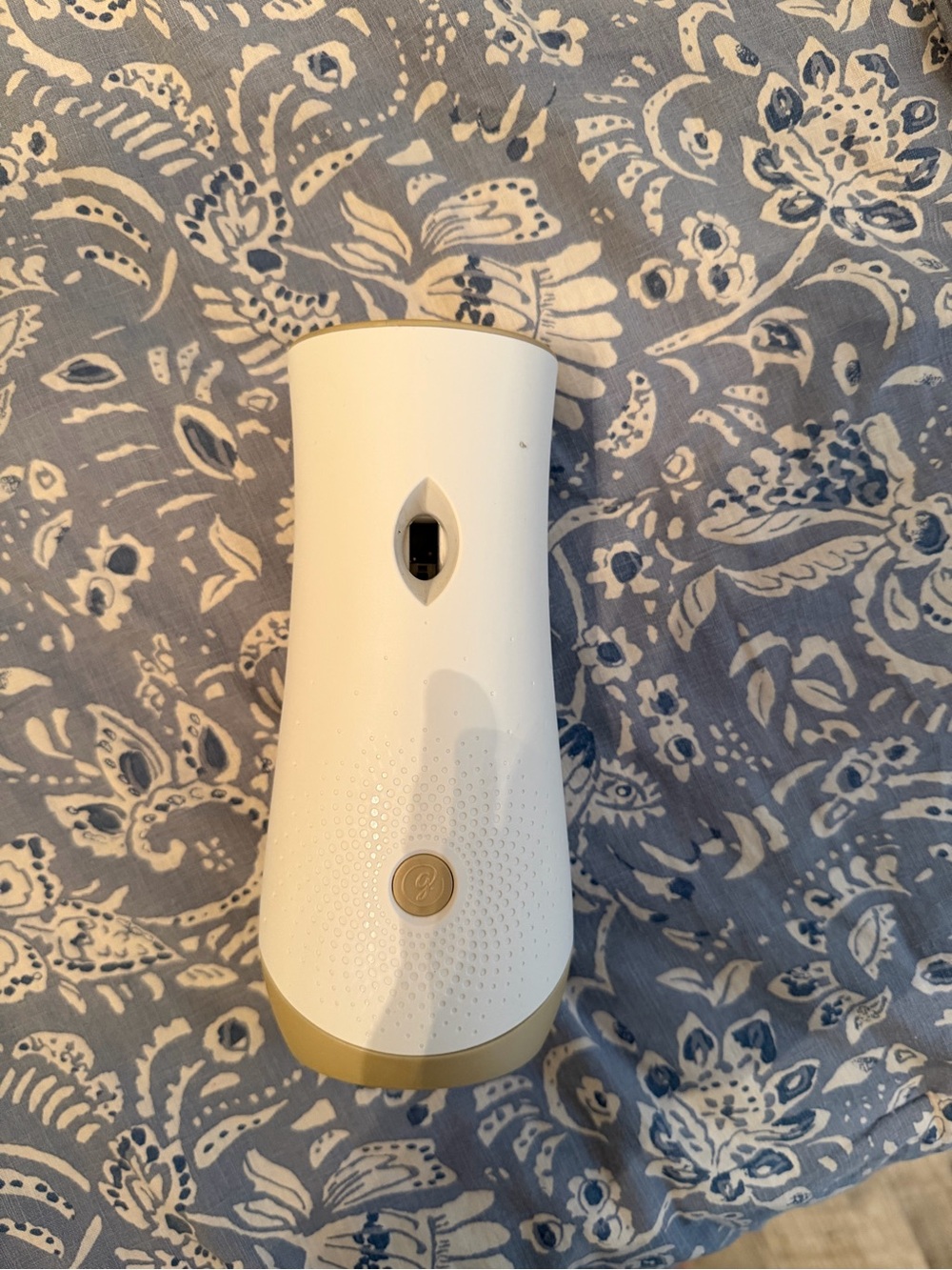 Glade White and Gold Automatic Air Freshener Dispenser
